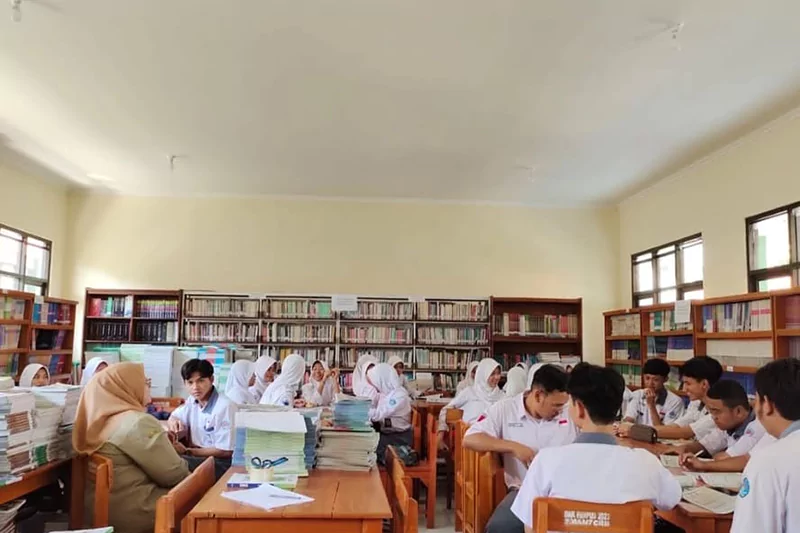 sarpras-perpustakaan-6818625622571