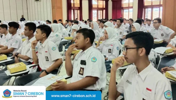 tips-masuk-sman-7-kota-cirebon-jalur-zonasi-hingga-prestasi-681495f69a1c1